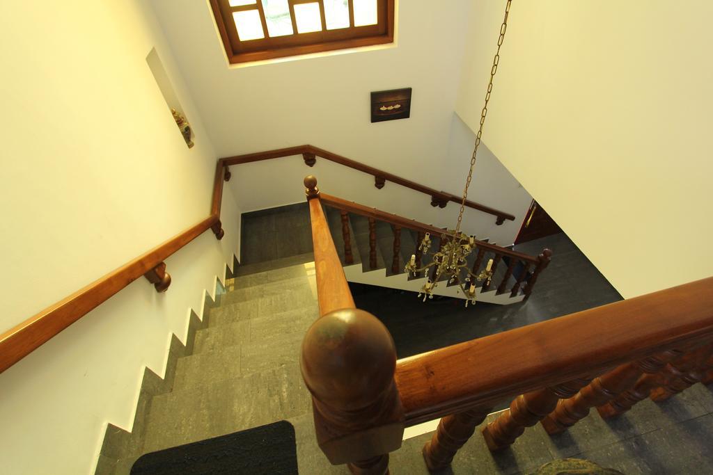 Angel Villa Negombo Exterior photo