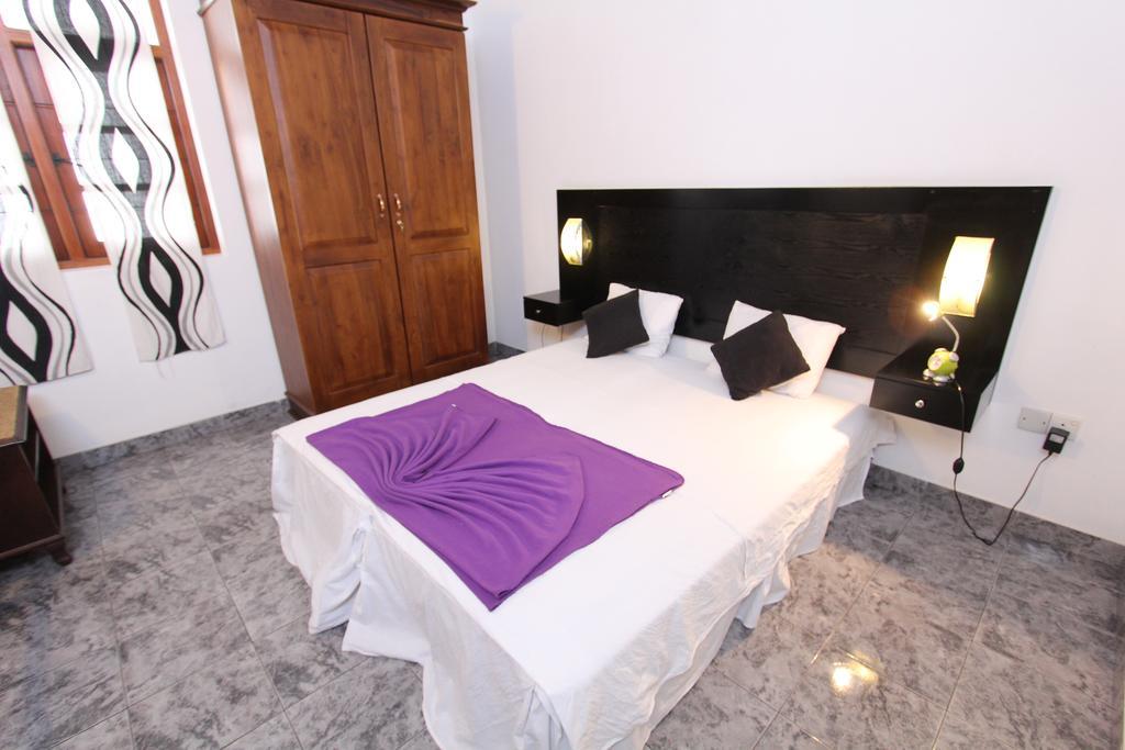 Angel Villa Negombo Exterior photo