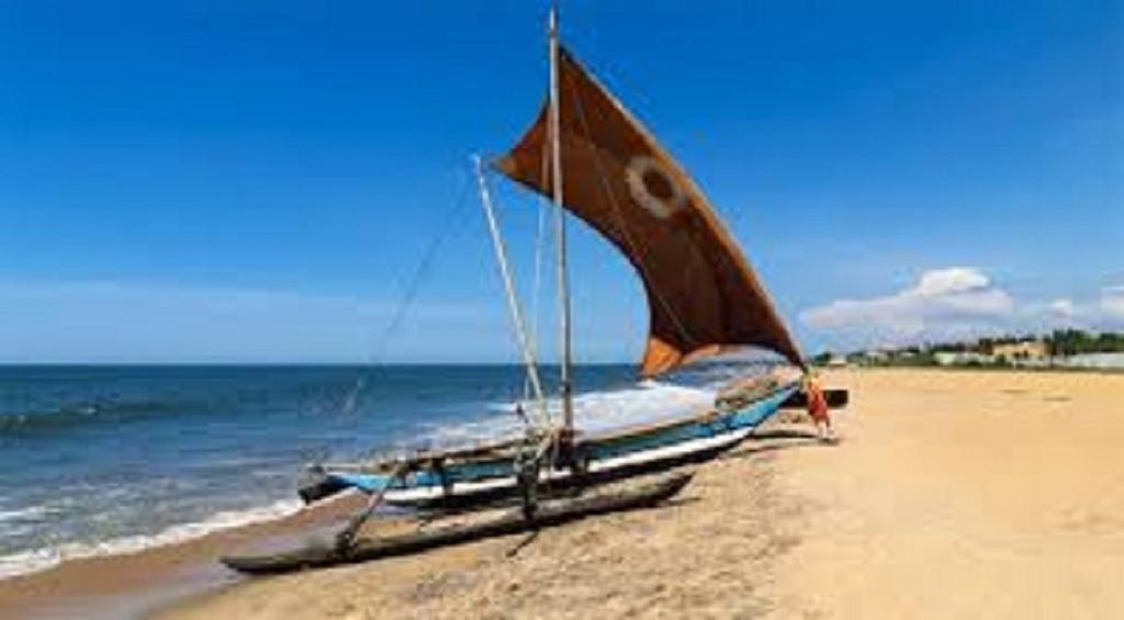 Angel Villa Negombo Exterior photo