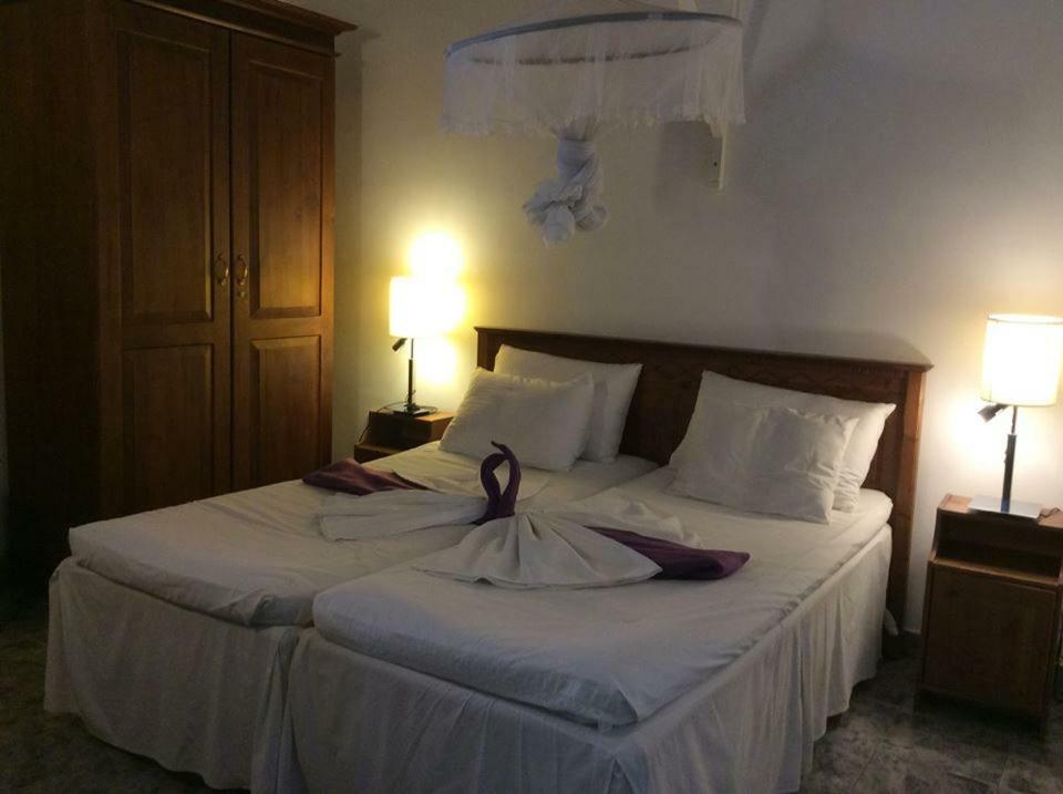 Angel Villa Negombo Exterior photo
